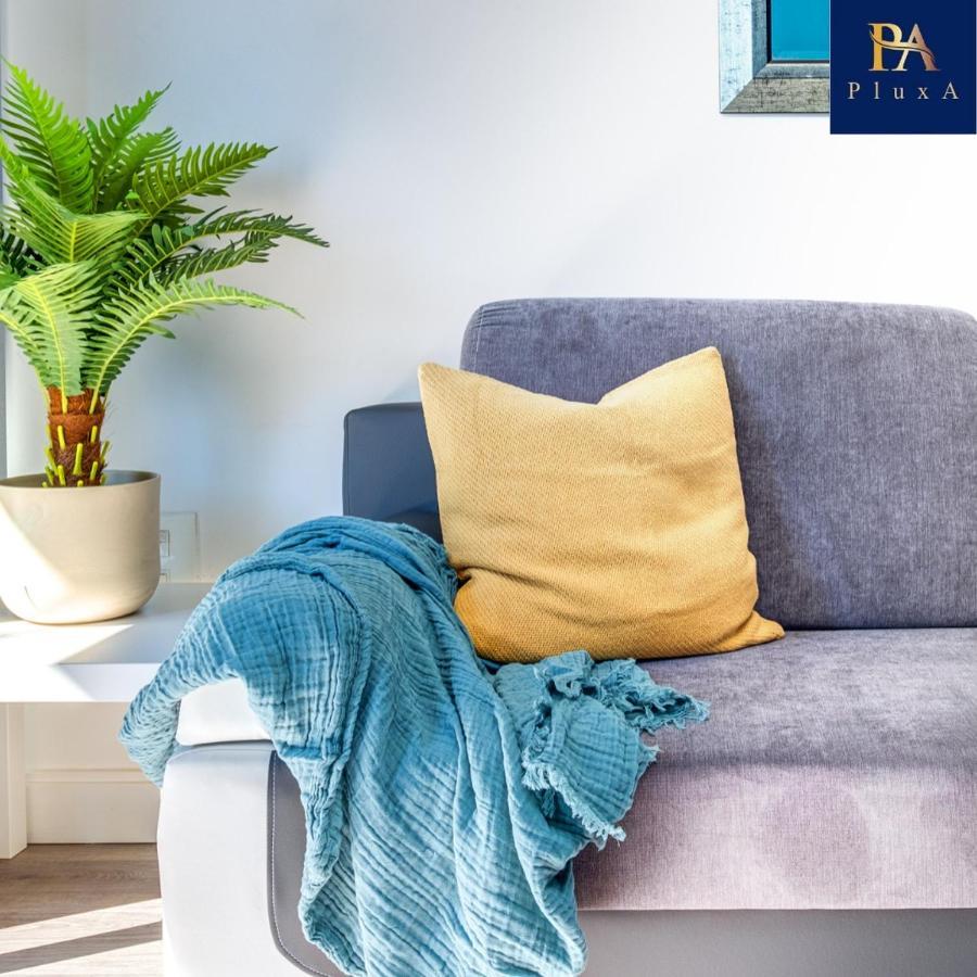 Pluxa Vivid Veranda Beautiful City Centre Apartment With Free Parking Birmingham Exterior foto