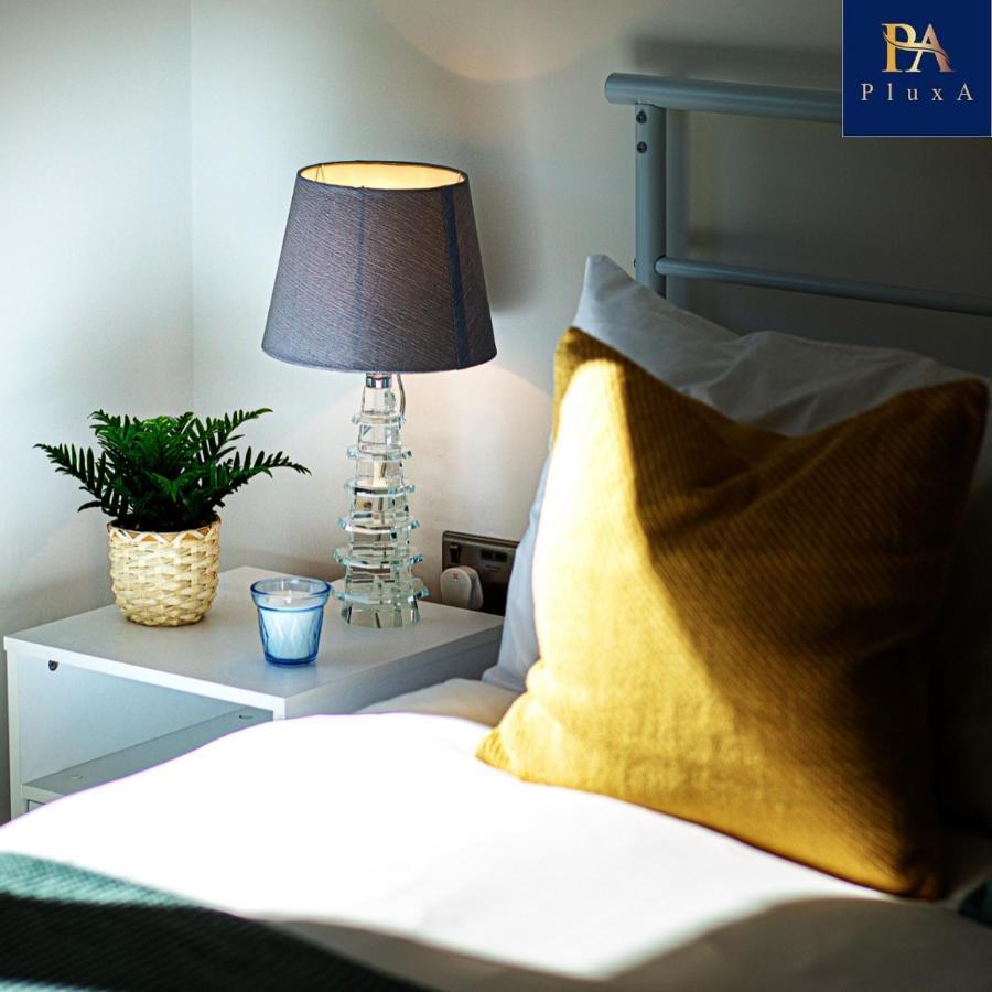 Pluxa Vivid Veranda Beautiful City Centre Apartment With Free Parking Birmingham Exterior foto